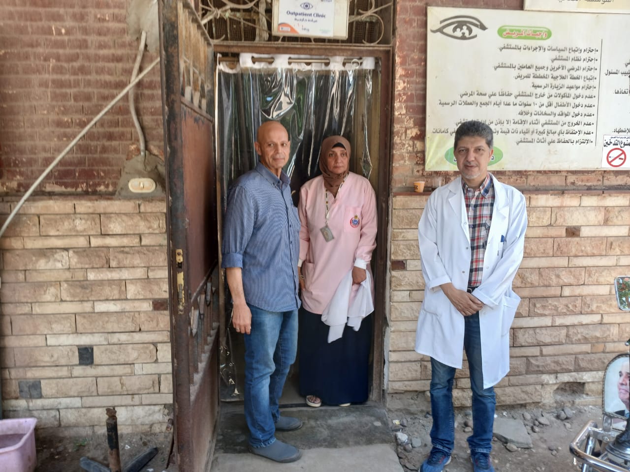 وكيل وزارة الصحة داخل المستشفى 2