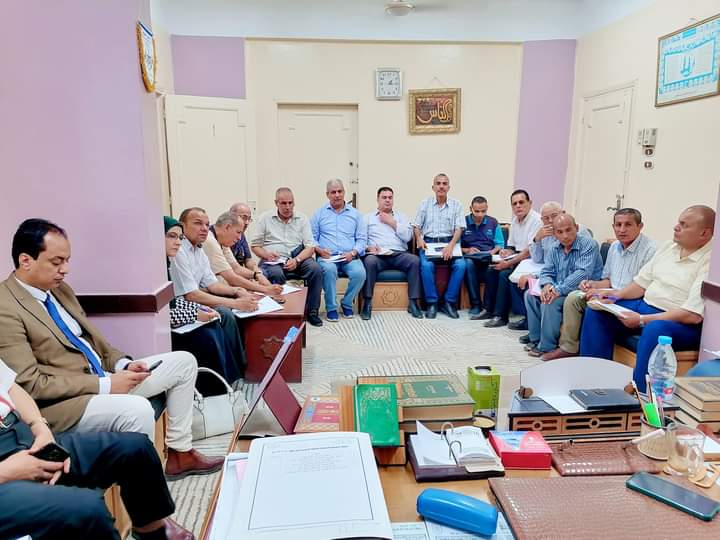 رئيس منطقة الشرقية الأزهرية خلال اجتماعه بقيادات المديرية 03