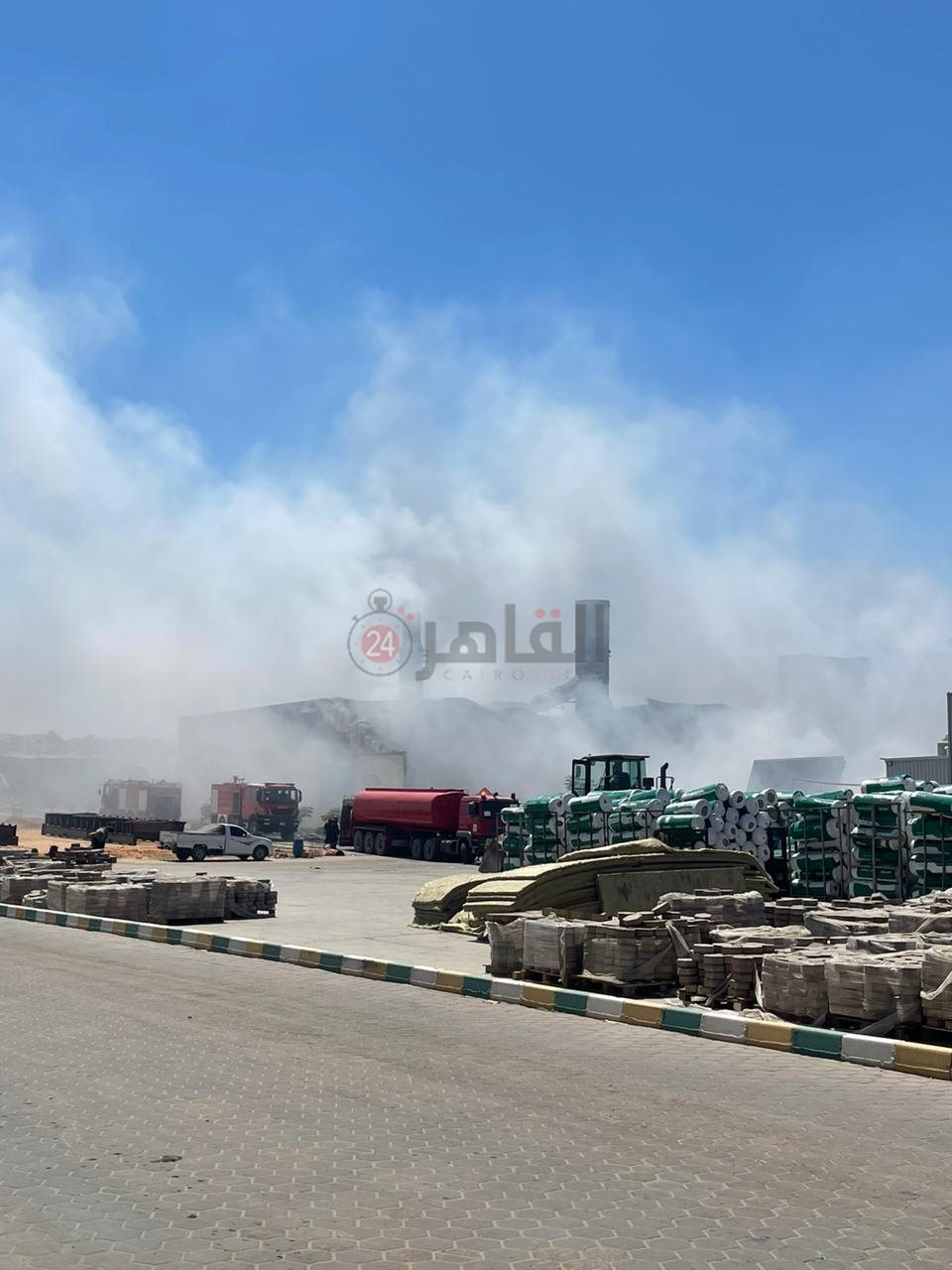 حريق مخزن مصنع عوازل بالشرقية