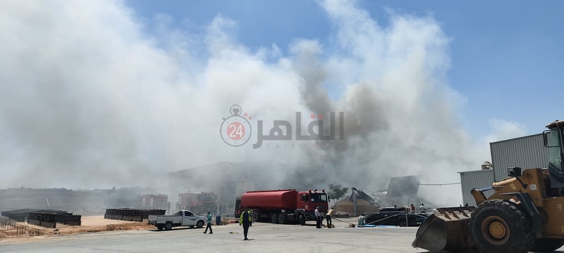 حريق مخزن مصنع عوازل بالشرقية2