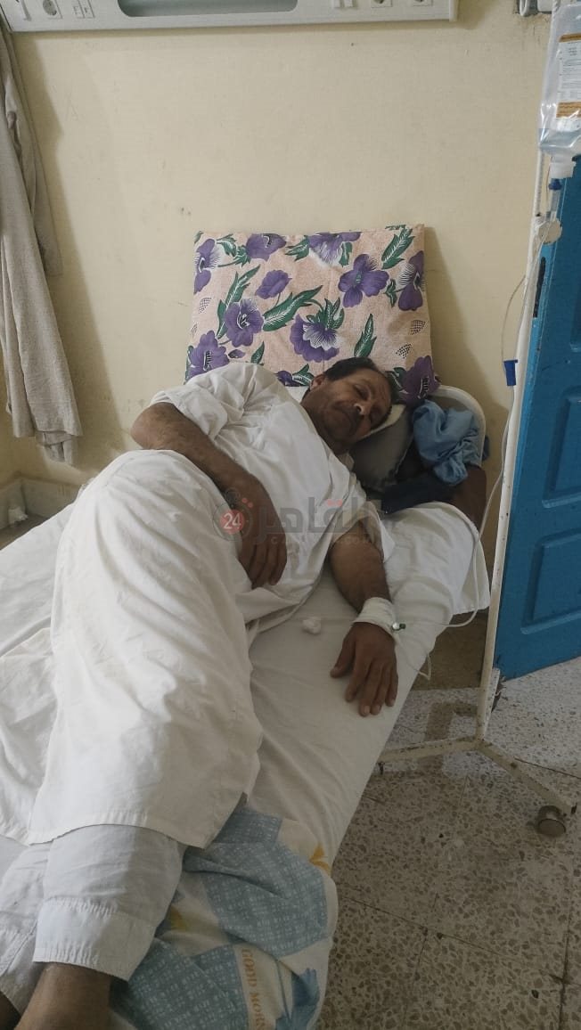 جلال أثناء إعيائه جراء الإضراب 01