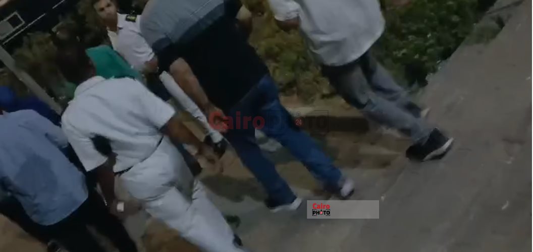 لحظة ترحيل المتهمين بالتعدي علي مذيعة قناة الأهلي