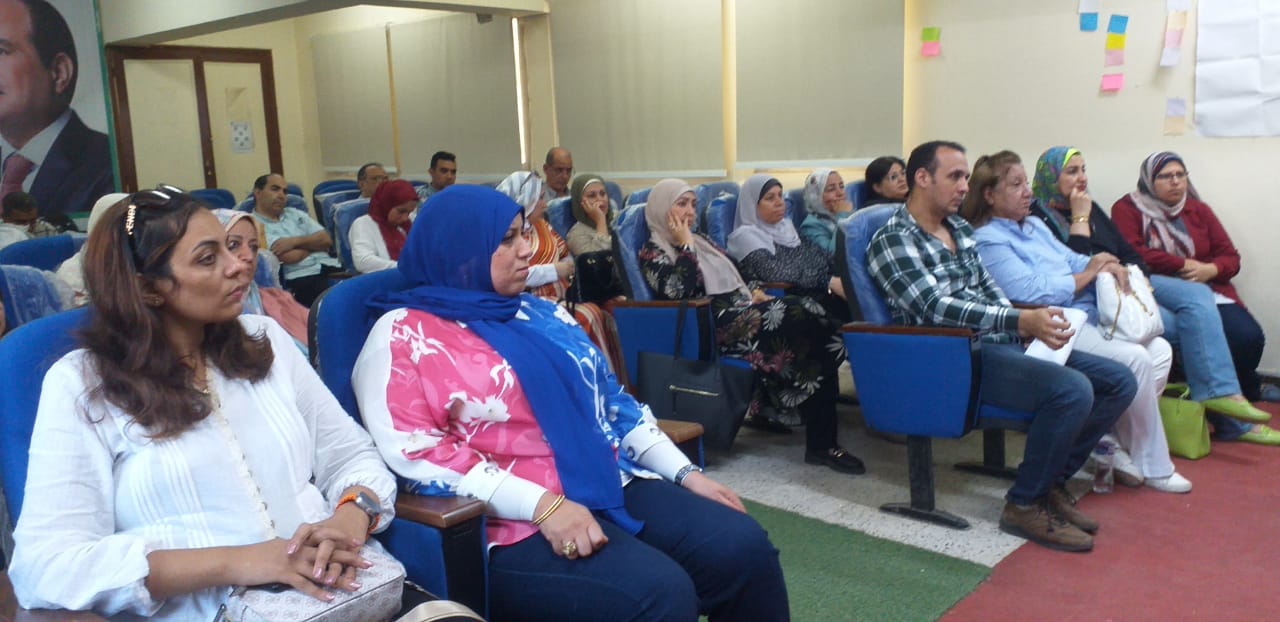 وكيل صحة الفيوم يناقش مع مديري الإدارات الصحية الإعداد لمبادرة 100 يوم صحة