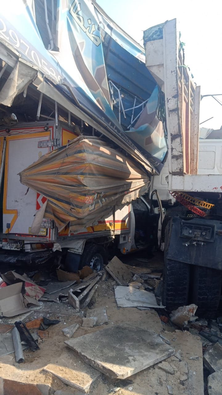 حادث تصادم عدة سيارات بالبحيرة 1