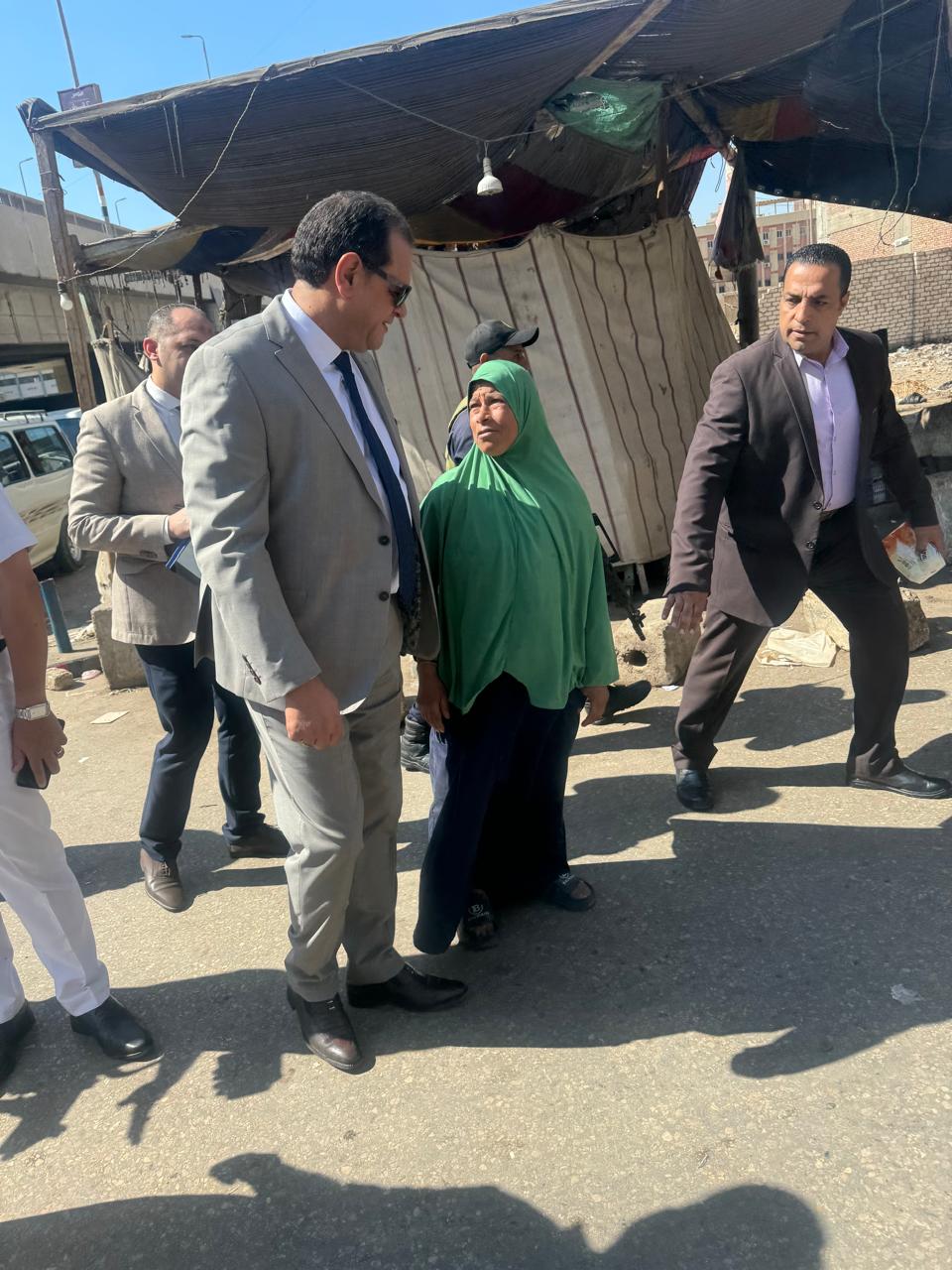 مدير أمن الفيوم يتفقد موقف مصر للاطمئنان على الحالة المرورية والتزام السائقين 