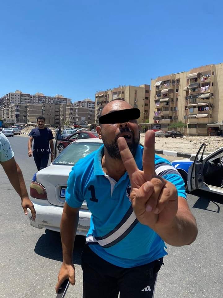 سائق تاكسي يعتدي علي مواطنة ببورسعيد