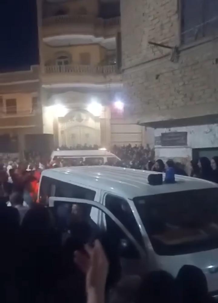 وصول الجثامين 08