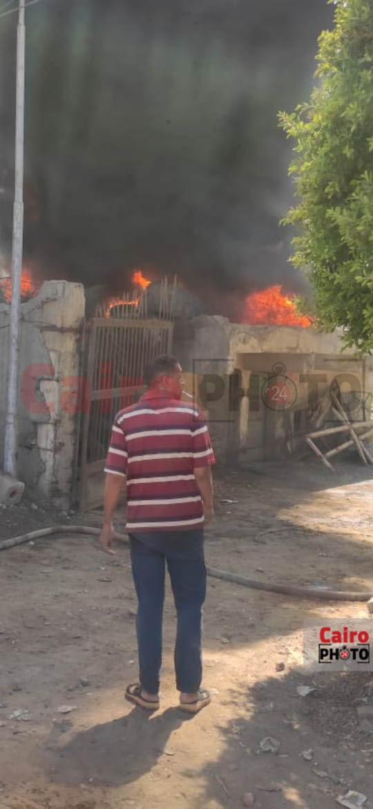 اندلاع حريق في الساحة الخاصة بجراج السيارات بمجلس مدينة العياط 2