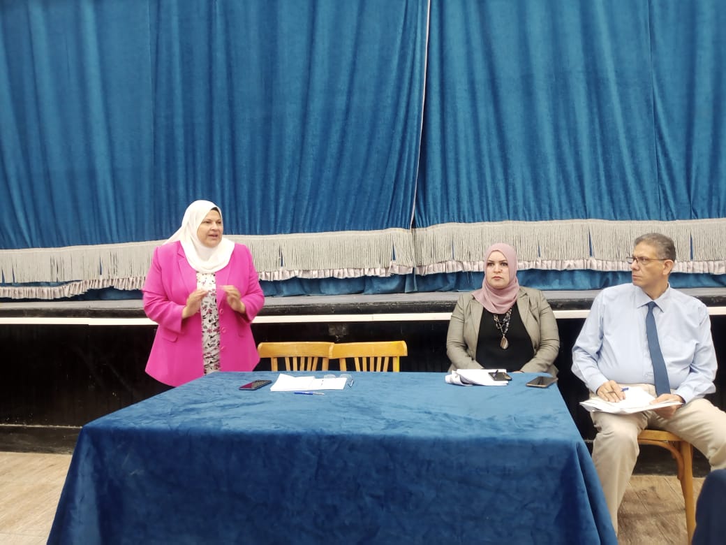 اجتماع طارئ لمدير تعليم الفيوم 