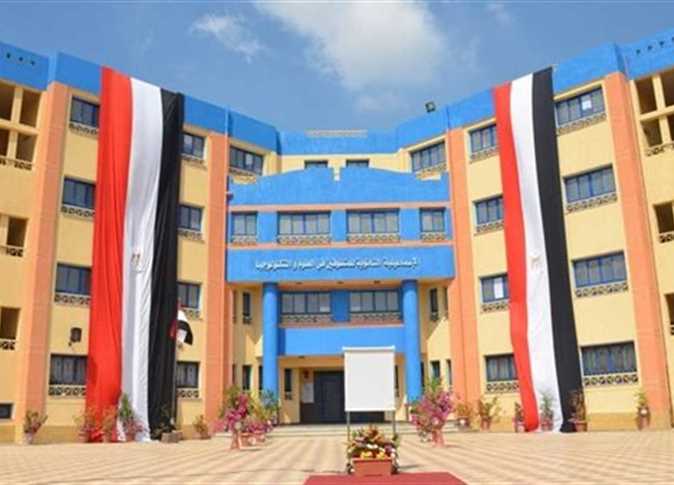 عيوب مدارس ستيم