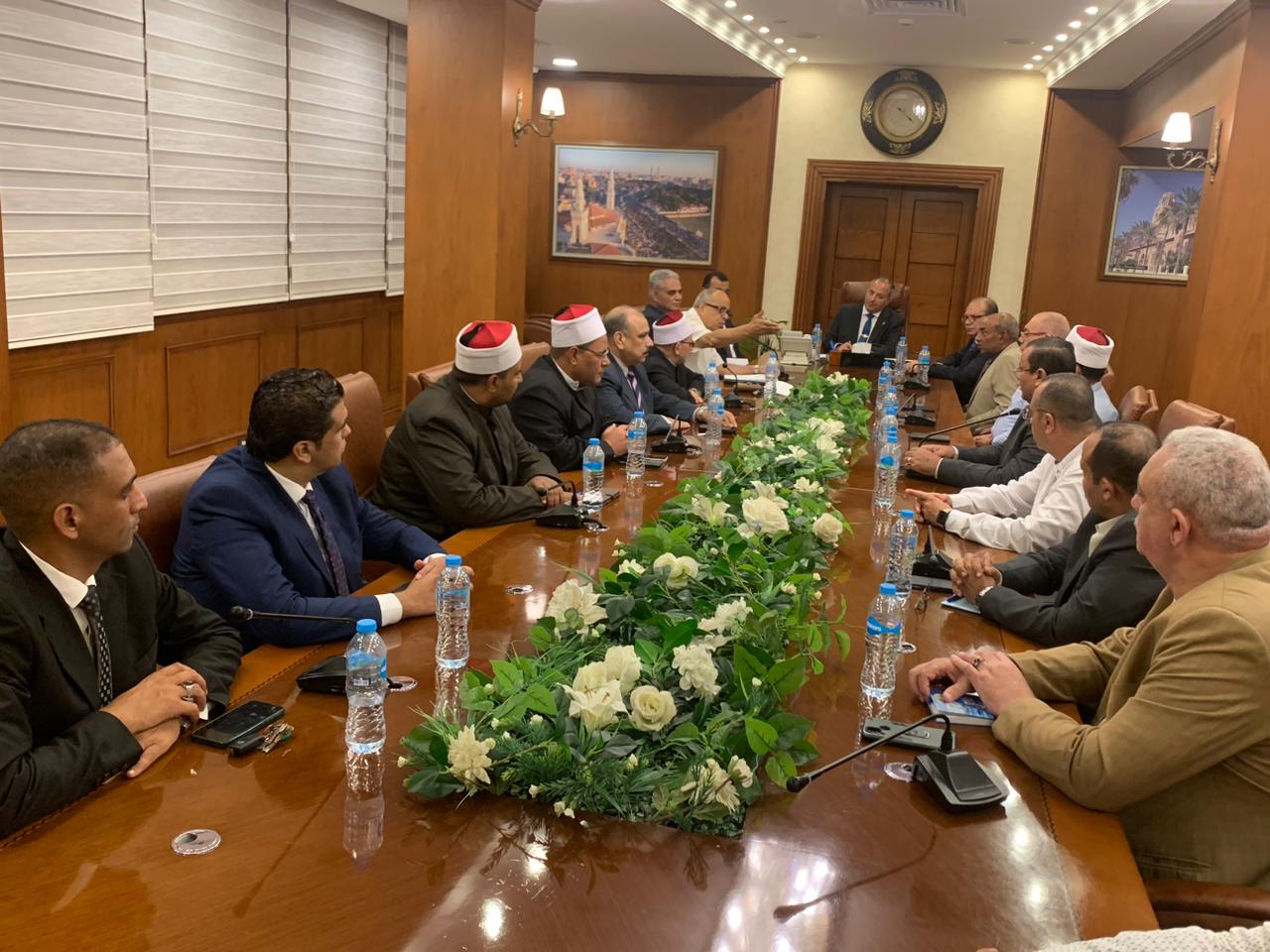 اجتماع محافظ بورسعيد باللجنة العليا لمسابقة القرآن الكريم 