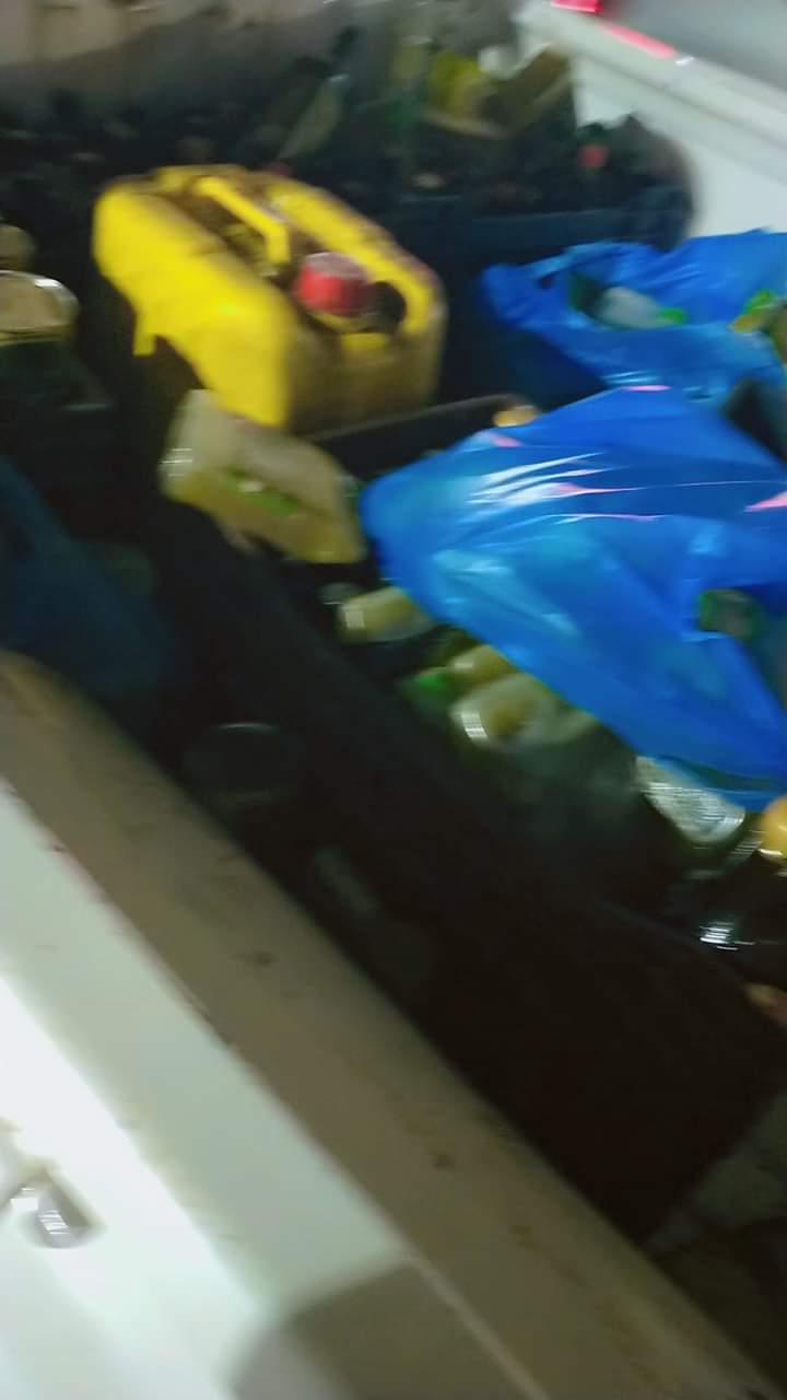 ضبط طن زيت زيتون مغشوش في سوق ليبيا بمطروح