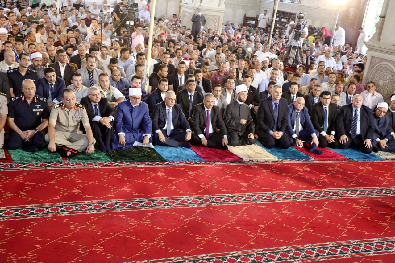 صلاة الجمعة في مسجد الفتح بالشرقية 05