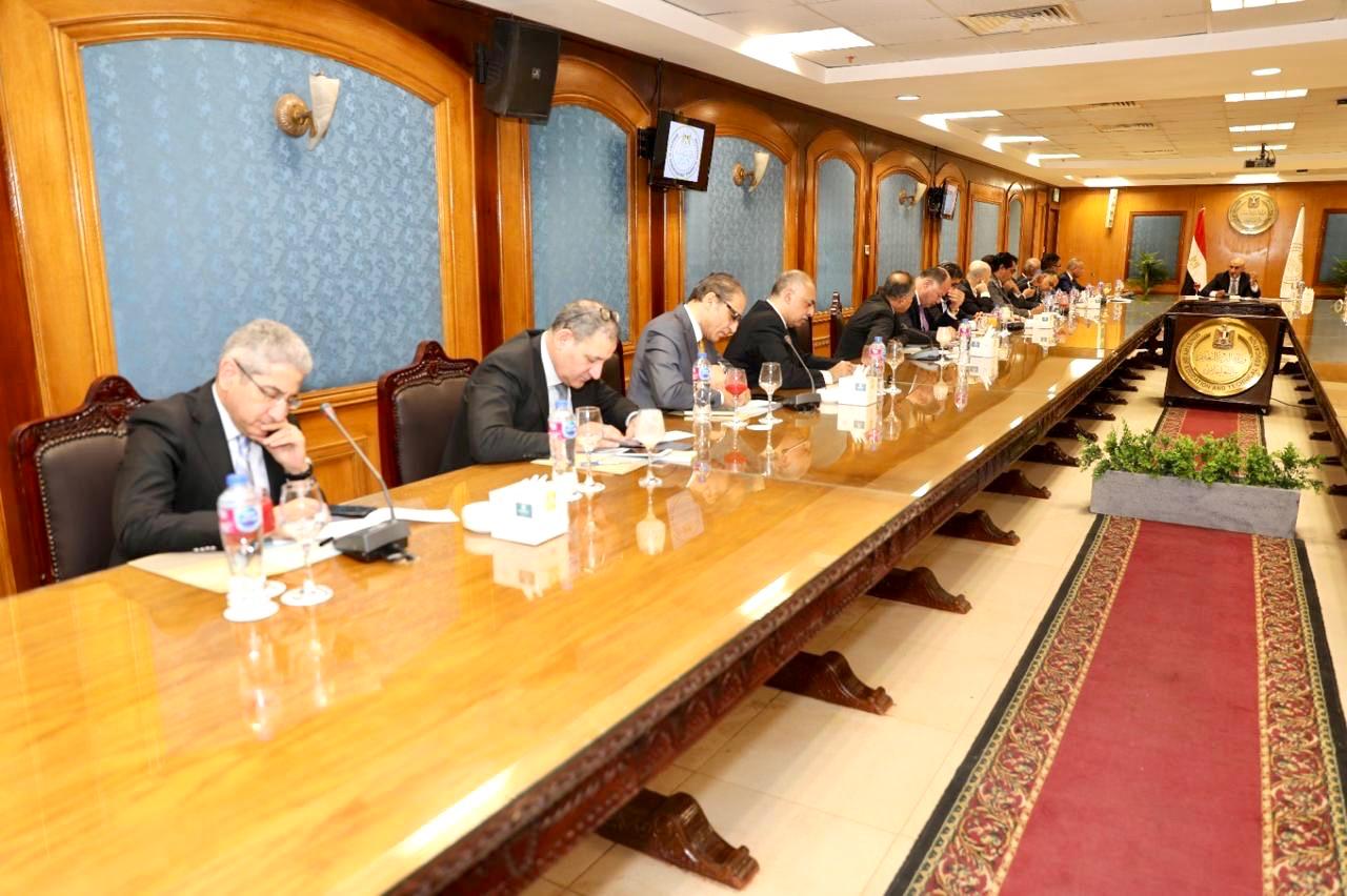 وزير التعليم يلتقي رؤساء تحرير المواقع 