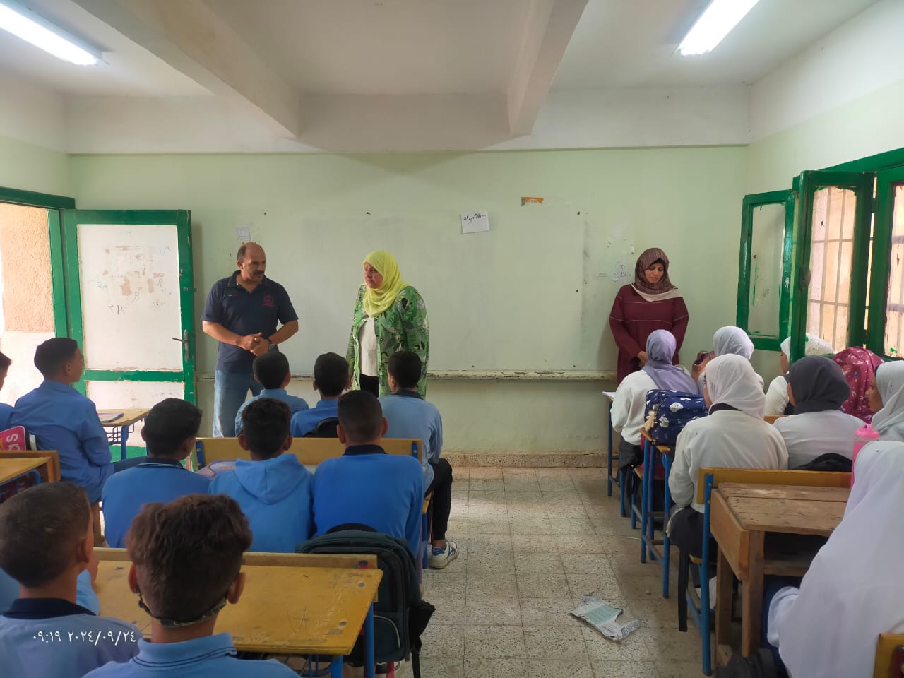 وكيل الوزارة تفاجئ مدارس إطسا وتؤكد على جودة التعليم بالفيوم