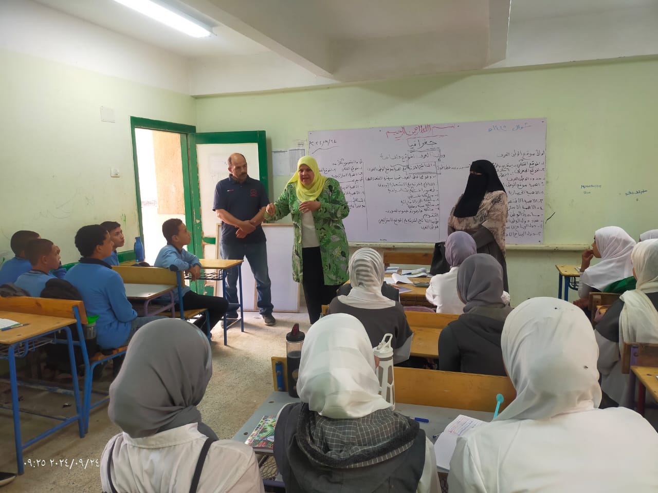 وكيل الوزارة تفاجئ مدارس إطسا وتؤكد على جودة التعليم بالفيوم