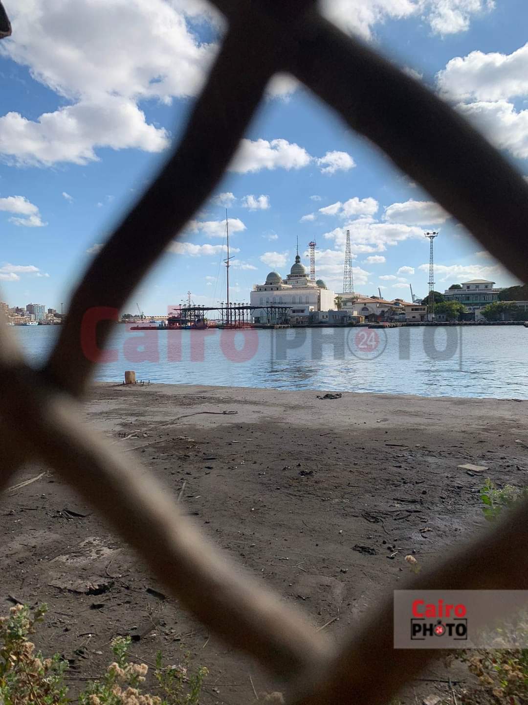 مبني قبة قناة السويس التاريخي 