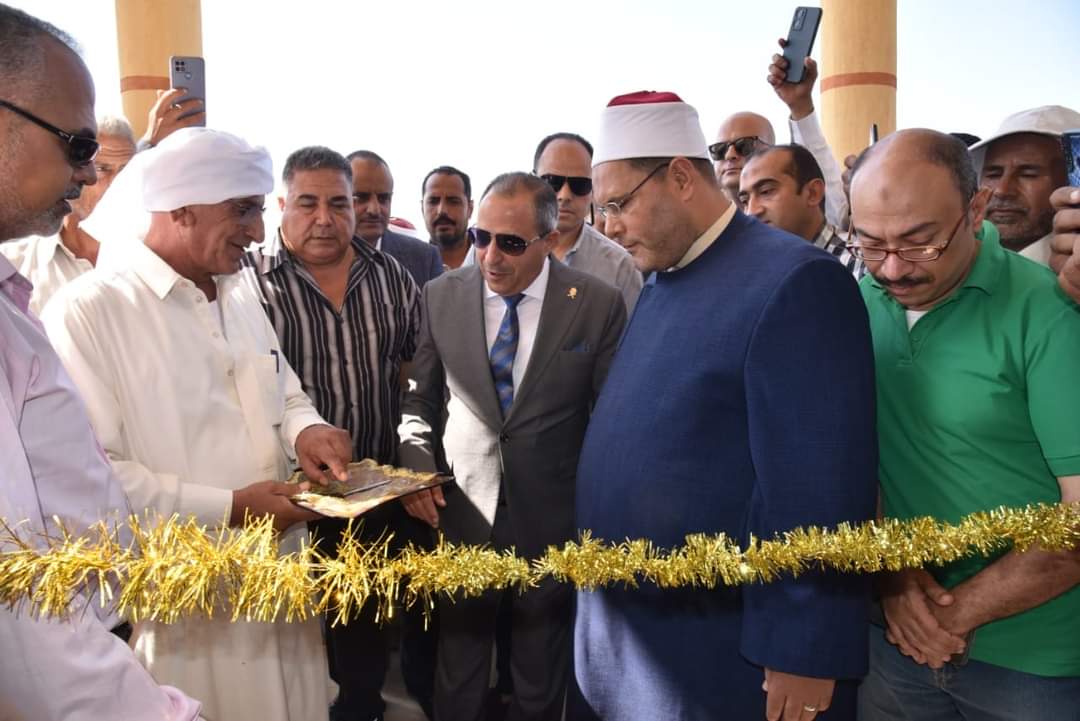 محافظ بورسعيد يفتتح مسجد 