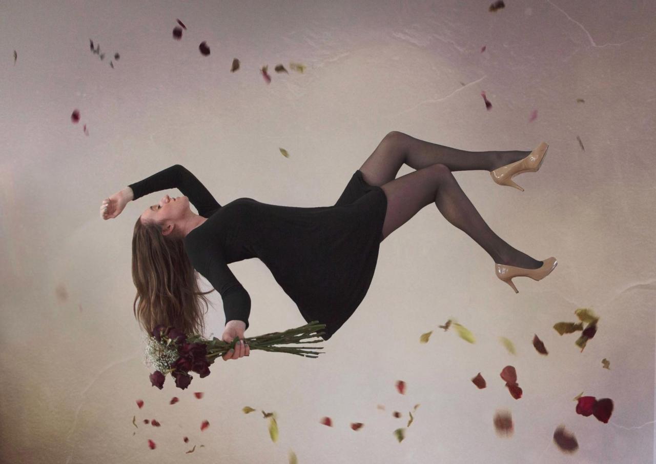 تفسير حلم الوقوع من مكان مرتفع للعزباء