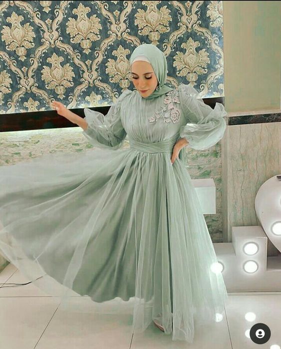 فساتين خطوبة فخمة جدا