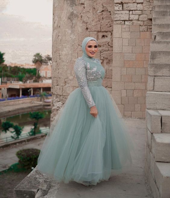 فساتين سواريه بسيطة وشيك للمحجبات