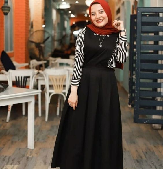 فساتين بنات مراهقات
