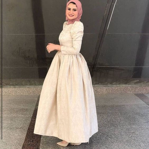 فساتين بنات مراهقات