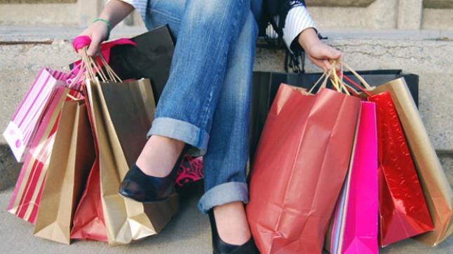 تفسير حلم ملابس جديدة للعزباء 