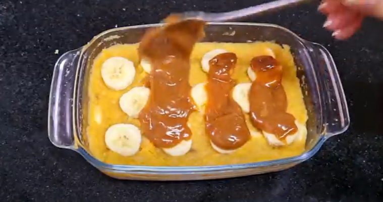 طريقة عمل البطاطا الحلوة بالموز والكراميل