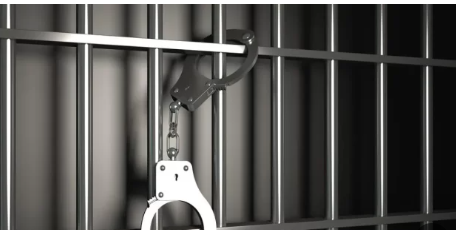 تفسير حلم دخول السجن بدون سبب للعزباء