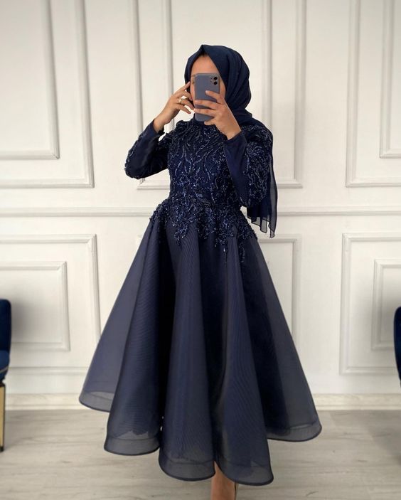 فساتين سواريه