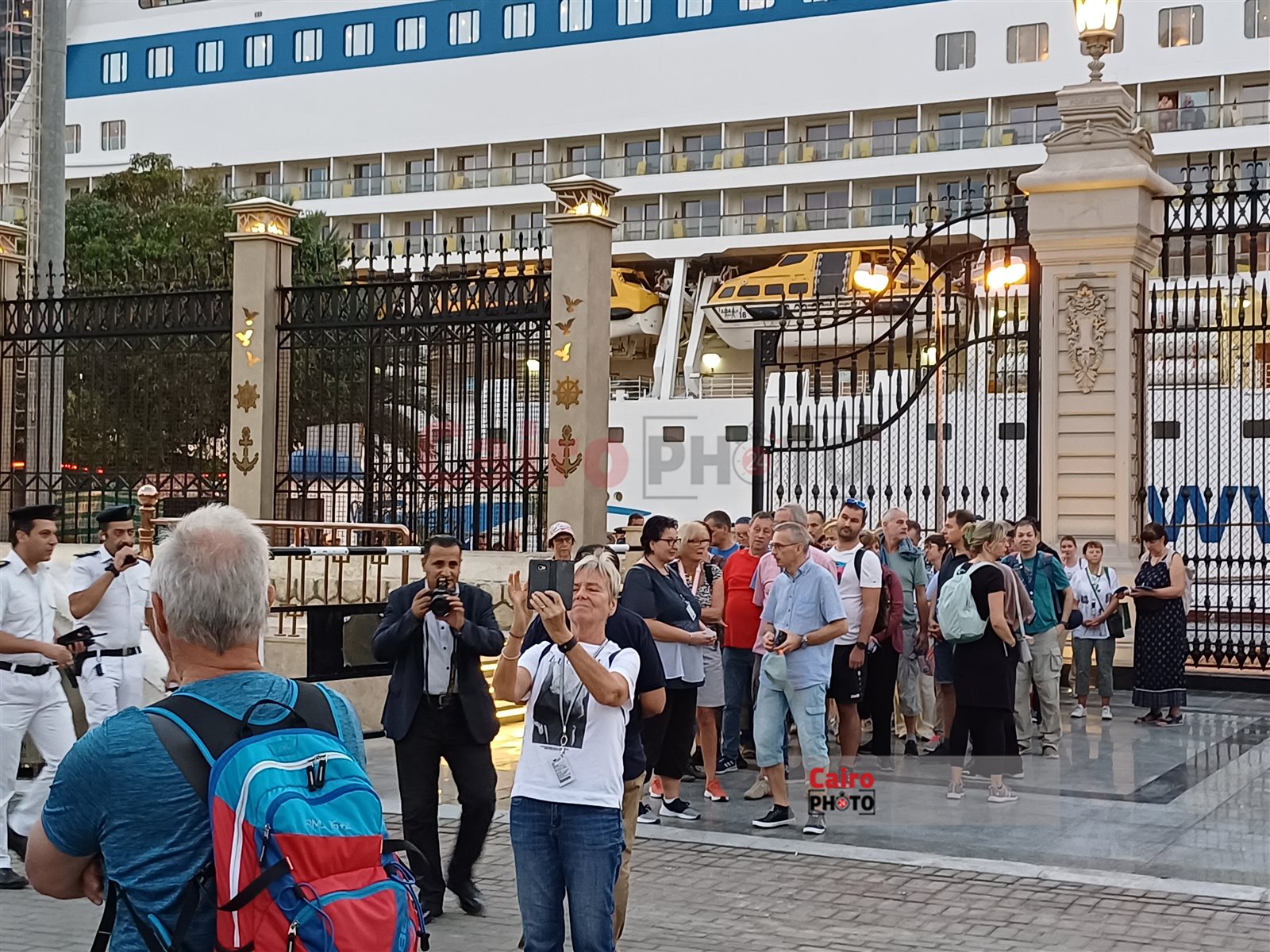 السفينة عايده بلو 