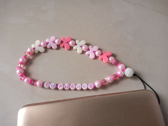اكسسوارات خرز للهاتف