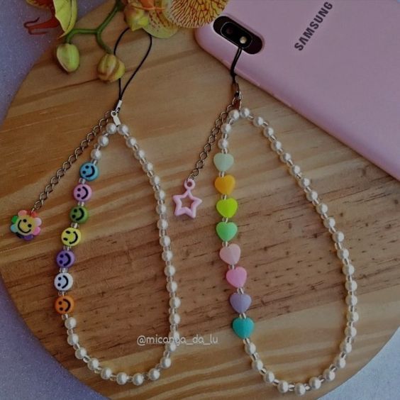 اكسسوارات خرز للهاتف
