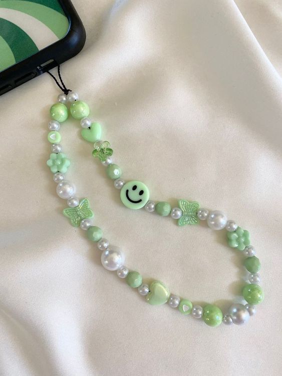اكسسوارات خرز للهاتف
