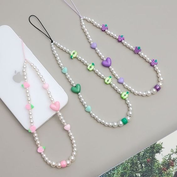 اكسسوارات خرز للهاتف