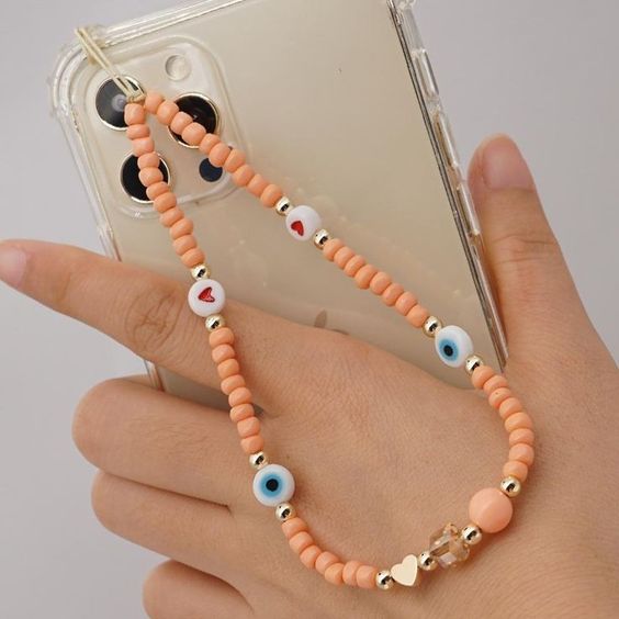 اكسسوارات خرز للهاتف