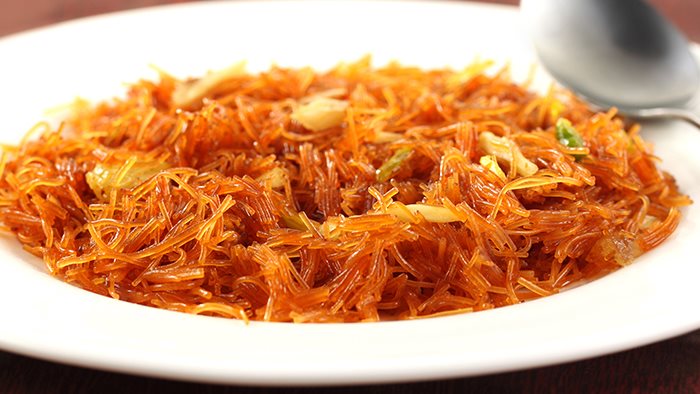 خطوات تحضير الشعرية باللبن السودانية