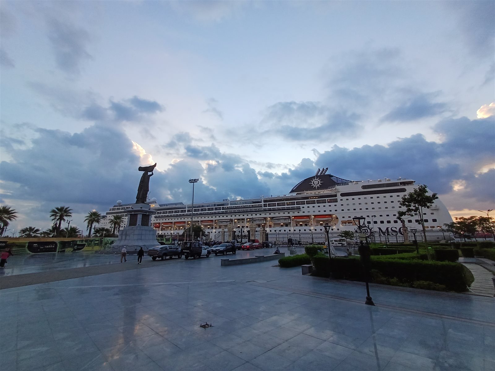 ميناء بورسعيد السياحي 