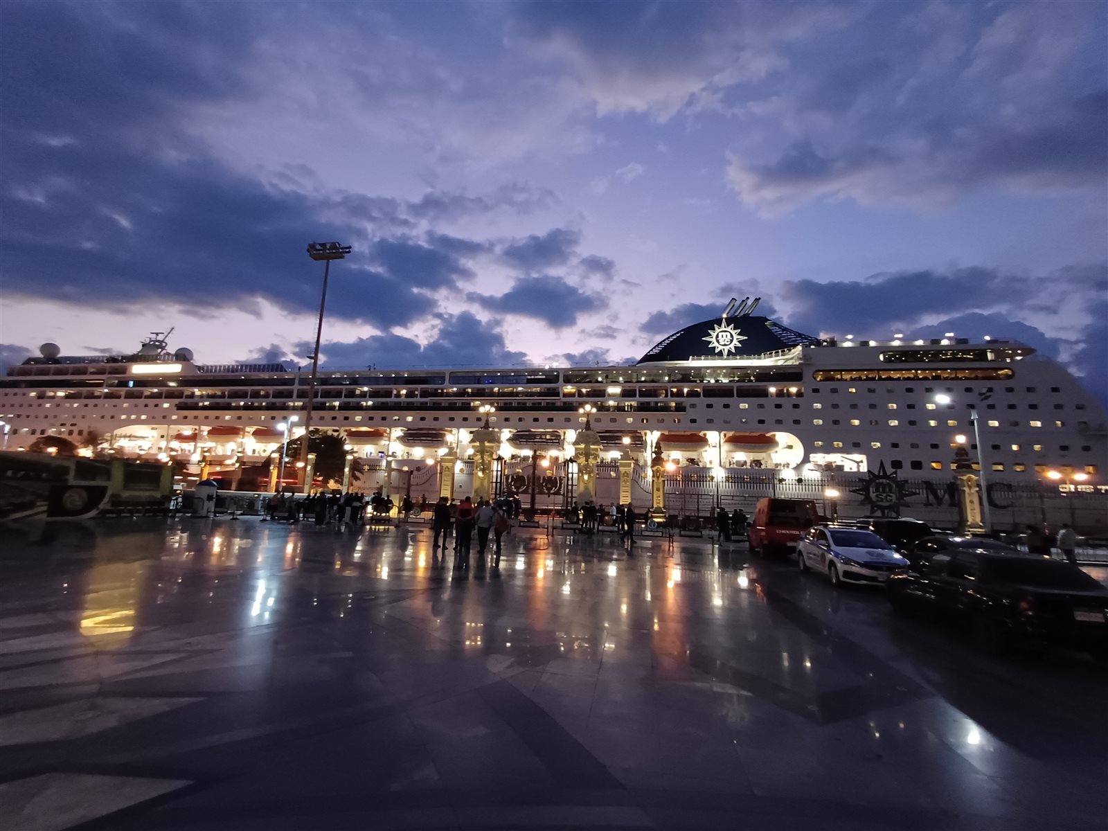 ميناء بورسعيد السياحي 