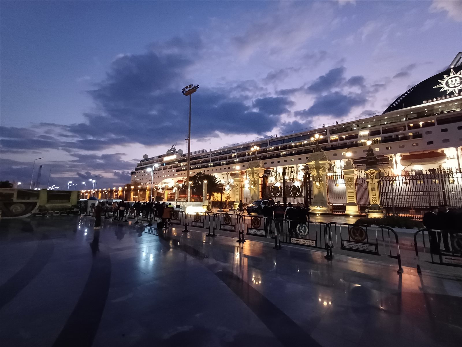 ميناء بورسعيد السياحي 