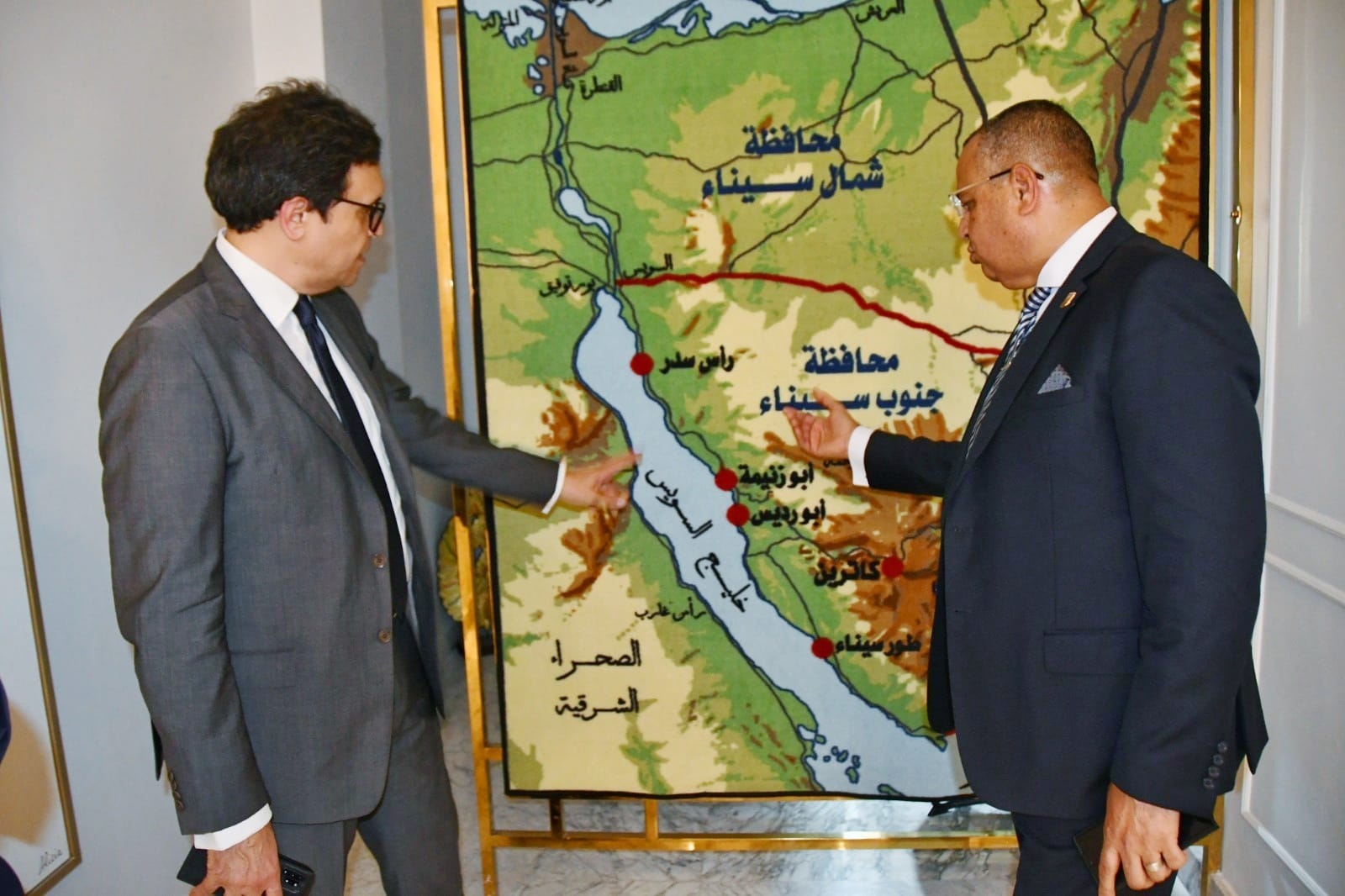 محافظ جنوب سيناء ووزير الثقافة