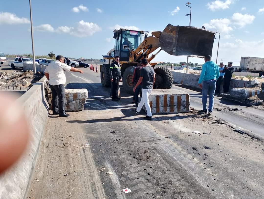 منع السيارات النقل من عبور طريق المطرية