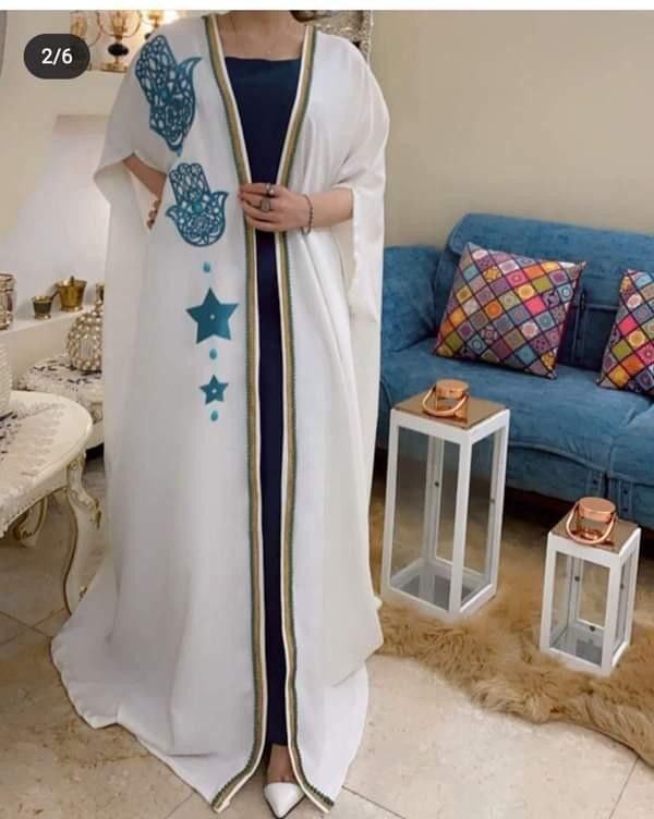 التوبات والبلايز الطويلة