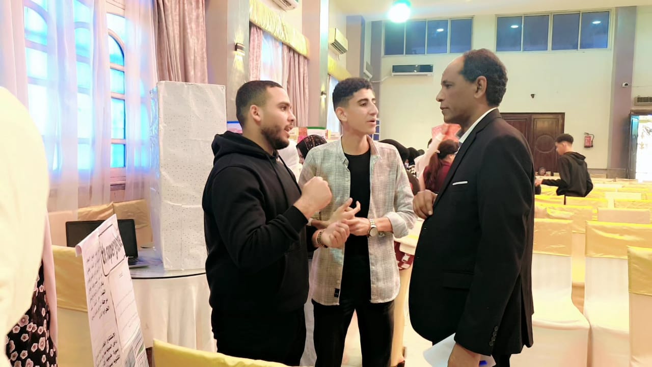 تعليم الفيوم تشارك في المسابقة الدولية أيسف للعلوم والهندسة 