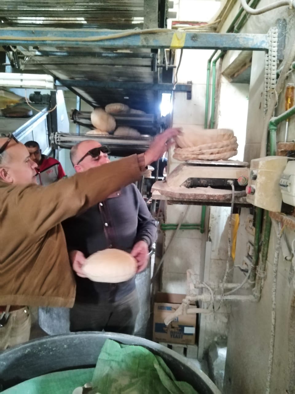 حملات مكبرة على المخابز التموينية ببورسعيد