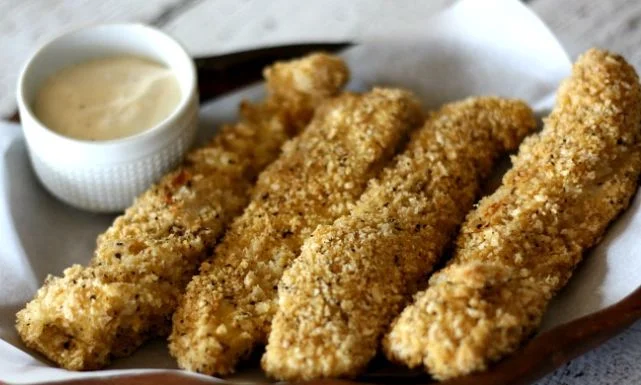 خطوات عمل أصابع الدجاج مع صوص مستردة العسل