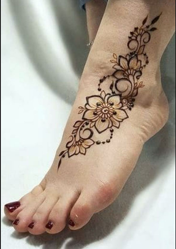 رسومات حنة للقدمين