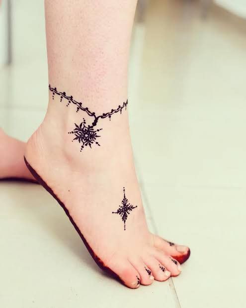 رسومات حنة على الرجل خلخال