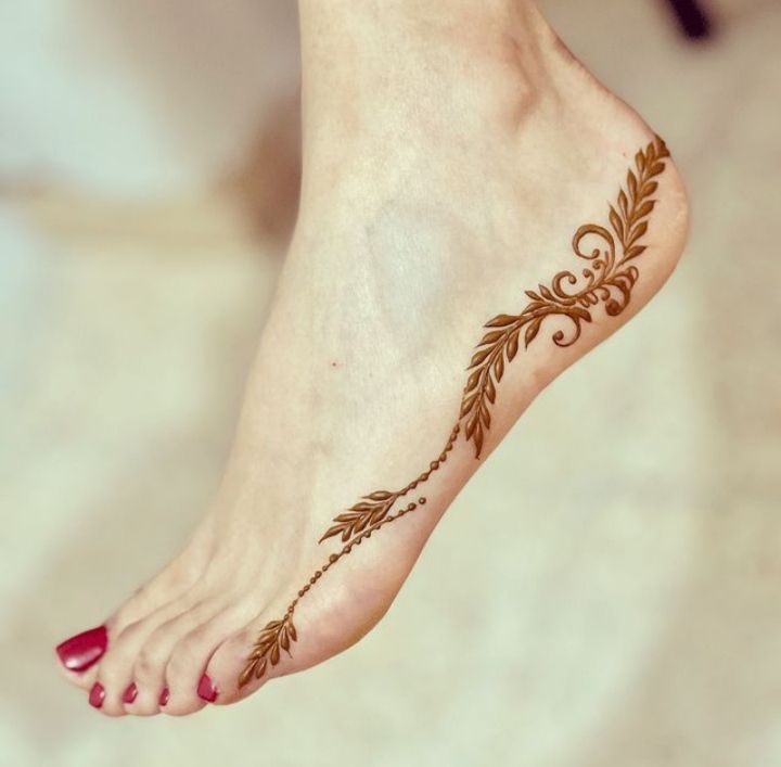 رسومات حنة للقدمين
